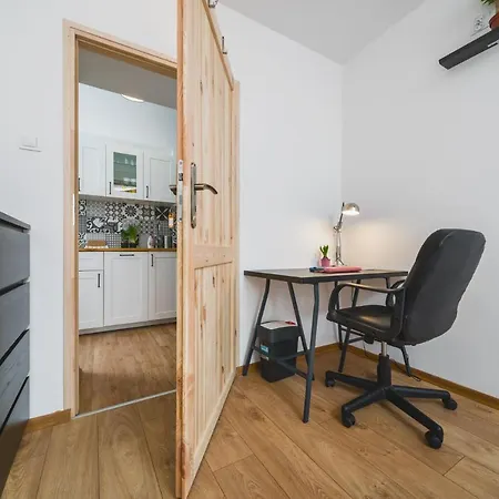 شقة 3 Bedroom In The Heart Of Cracow - By Upstairs
