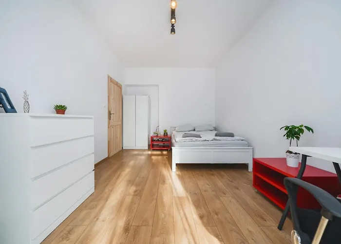 3 Bedroom In The Heart Of Cracow - By Upstairs *